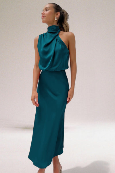 Abito con scollo a V in raso glamour