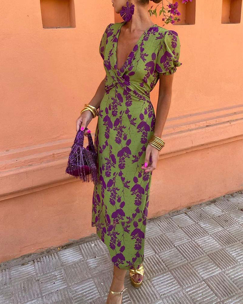Larisa | Elegant Dress with Puff Sleeves