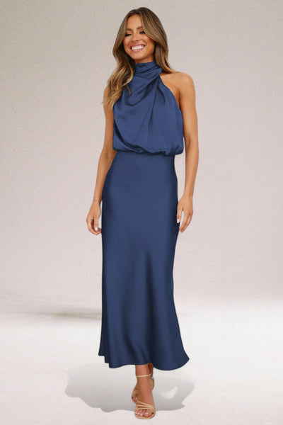 Abito con scollo a V in raso glamour
