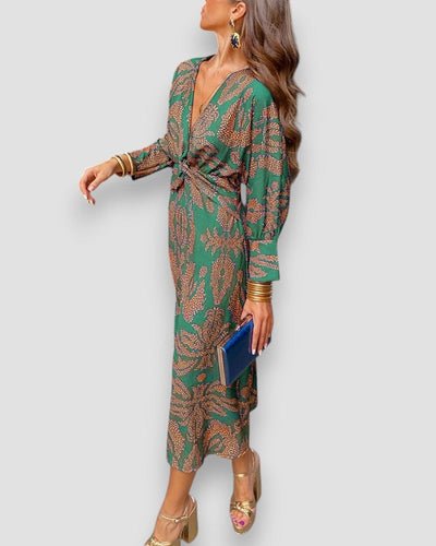 Elegante abito da donna a maniche lunghe