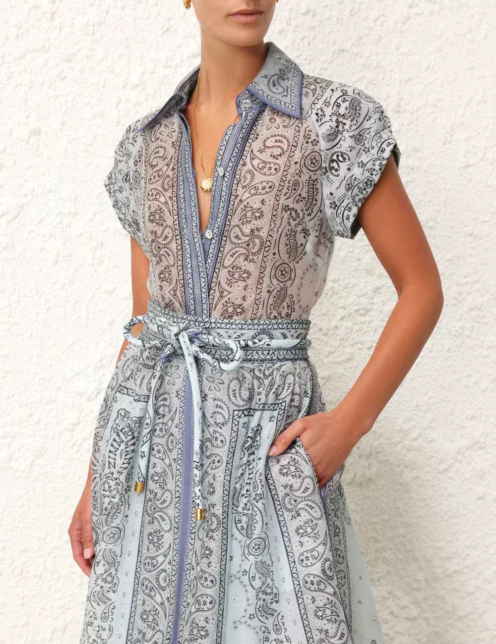Abito estivo con stampa Paisley
