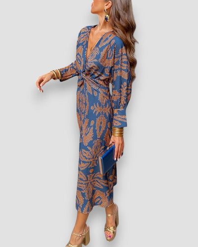Elegante abito da donna a maniche lunghe