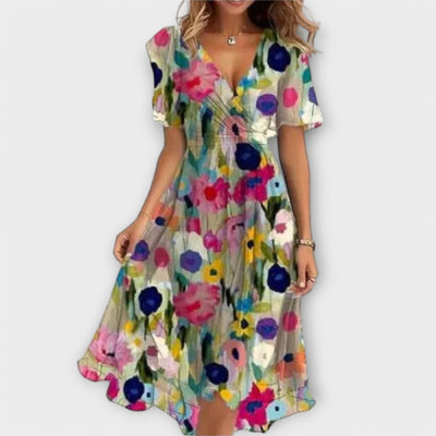 Abito da donna con scollo a V