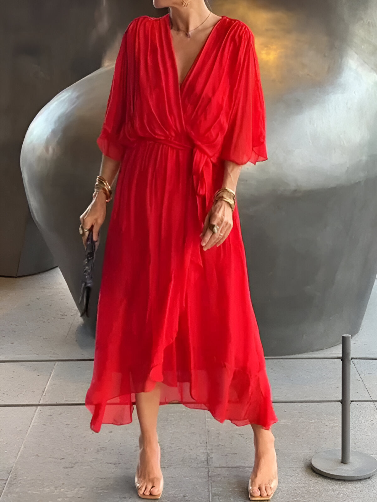 Caira™ | Abito in chiffon con scollo a V