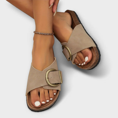 Ayasha | Sandali Ortottici
