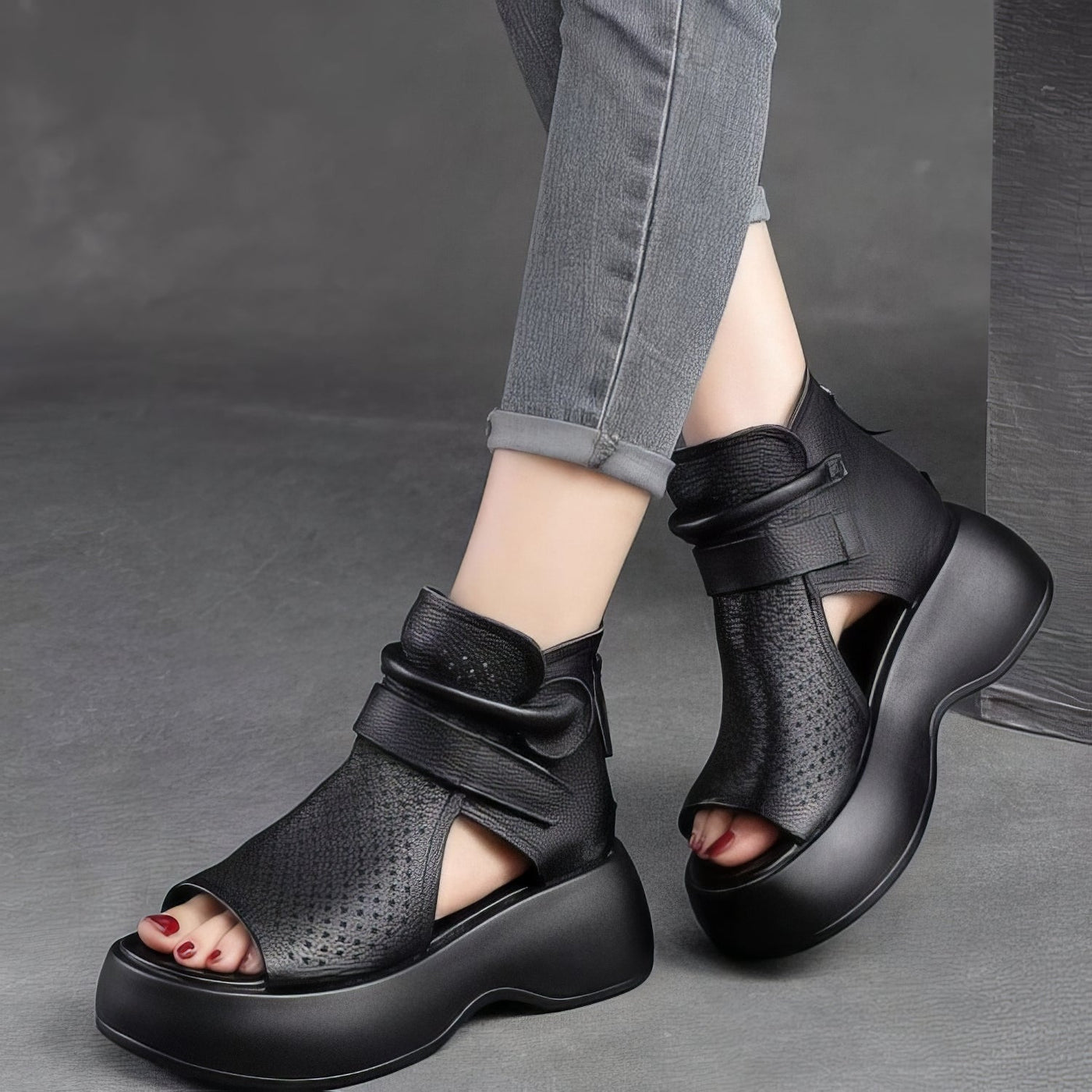Sandali a forma di stivali | Eleganza Estiva