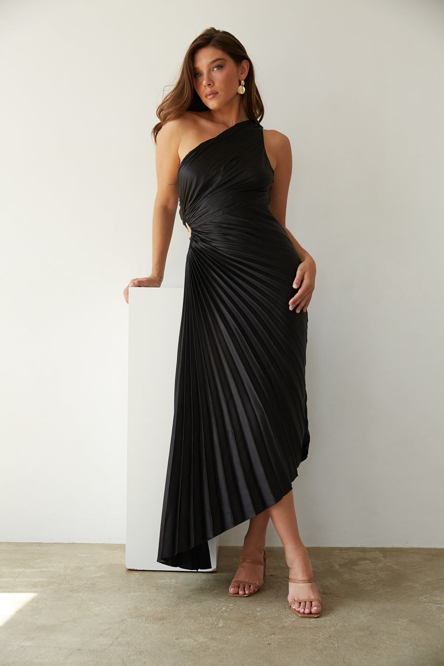 Dalyra™ | Abito midi monospalla plissettato